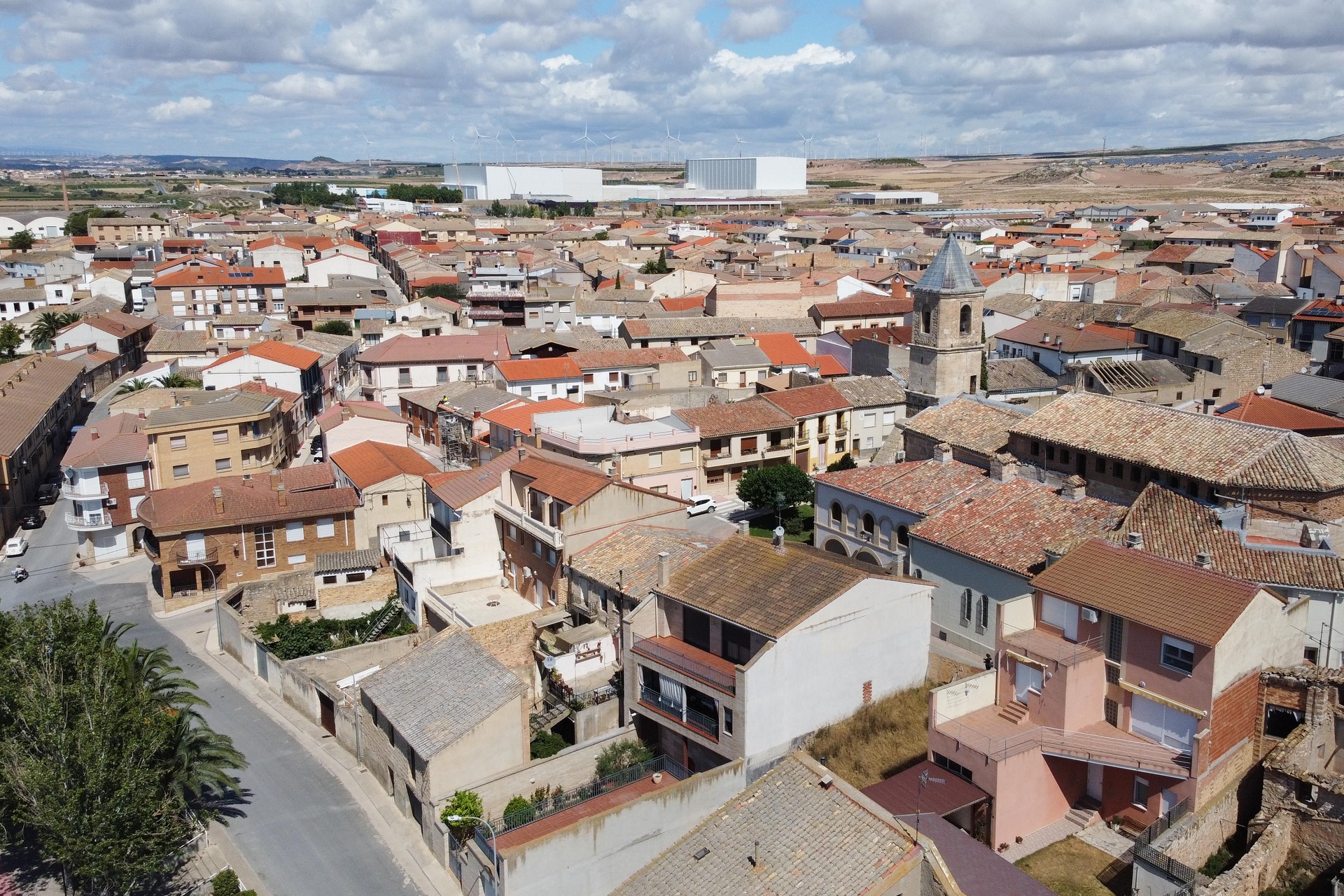 A: BLANCA ALDANONDO<br />
F: 04/08/2021<br />
P:<br />
L: FUSTIÑANA<br />
T: REPORTAJE DE LAS